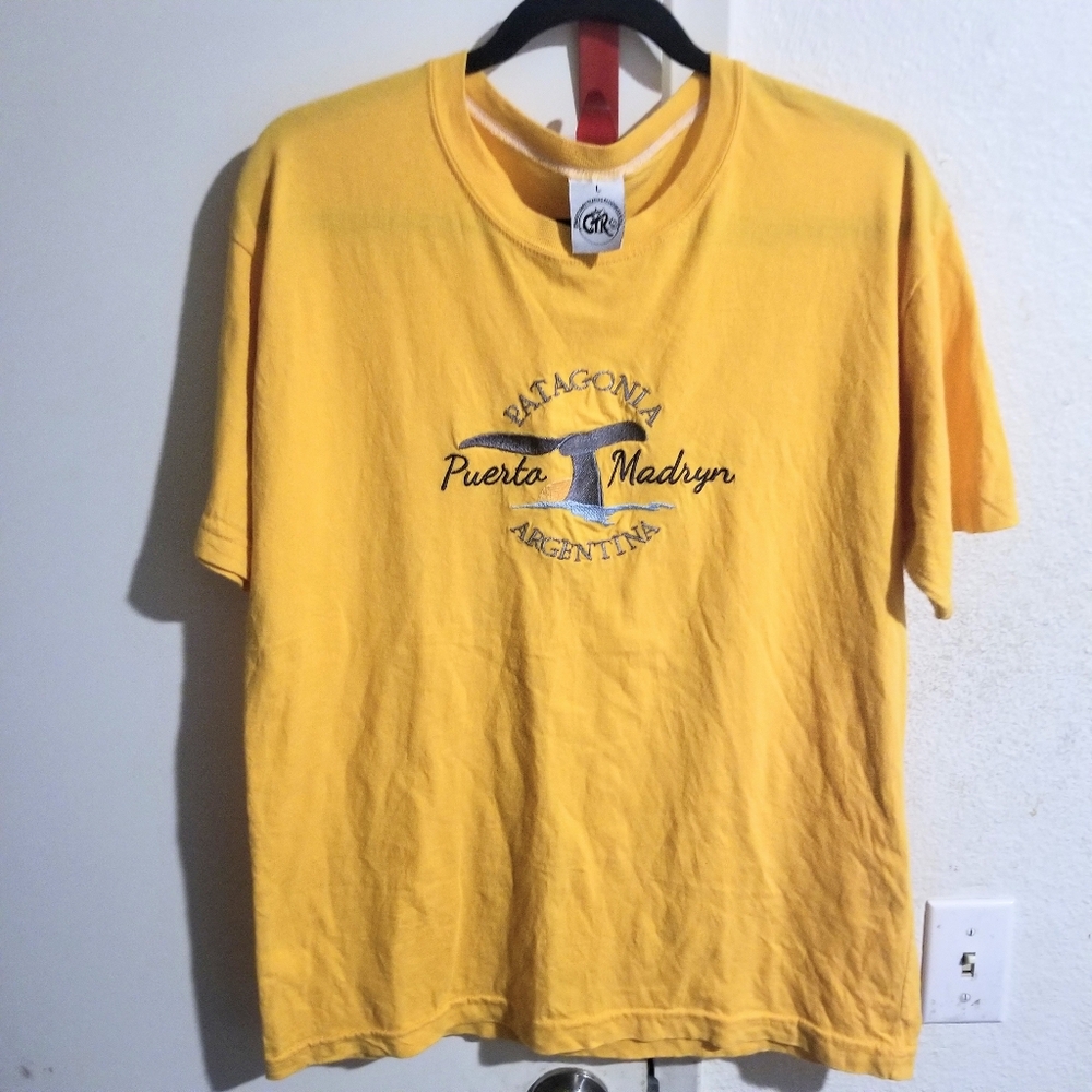 Vintage Puerta Madryn Patagonia, Argentina T-Shirt Size Large